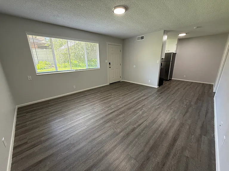 530 E Center St #2 — Photo 4