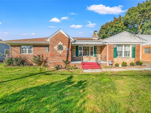 1455 Woodbine Ave, Akron, OH 44313