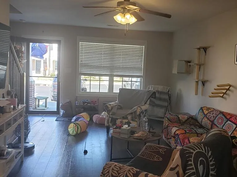 203 Alexander Blvd — Photo 5