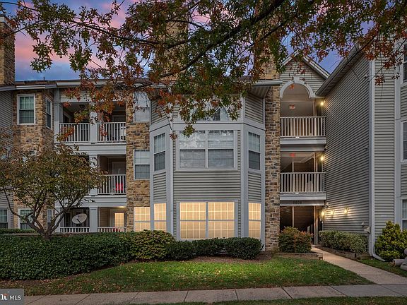 2nd image of 5605 Willoughby Newton Dr Unit 12