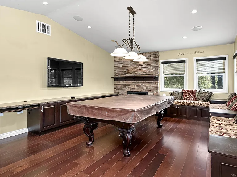 885 Eldorado Dr — Photo 19