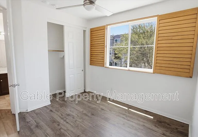 14854 Nordhoff St — Photo 9
