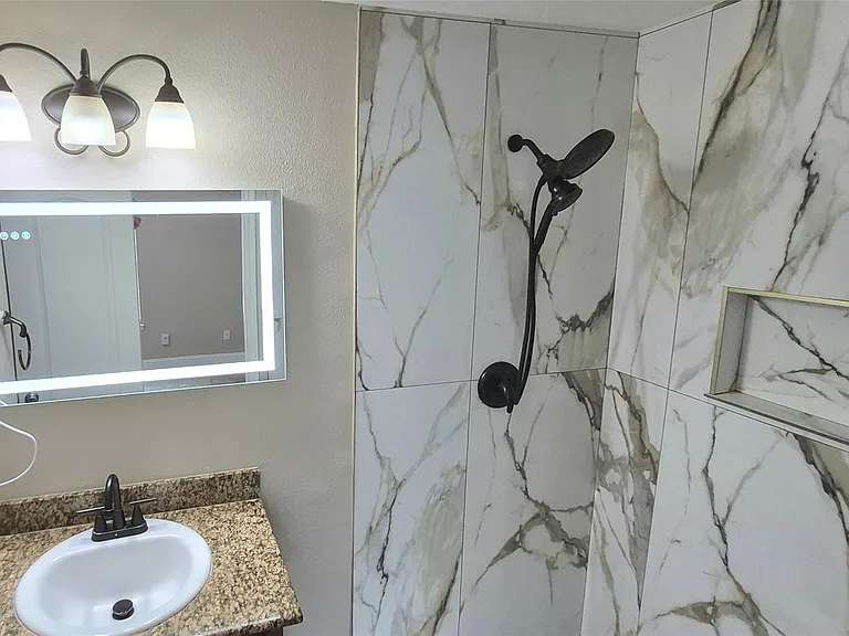 12014 Chelsea Elm Ct — Photo 23