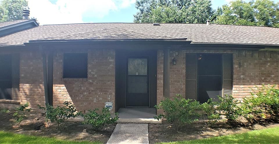 1st image of 4006 Laura Leigh Ln