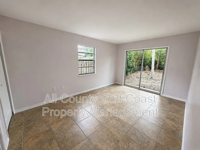 4222 Olive Ave — Photo 5