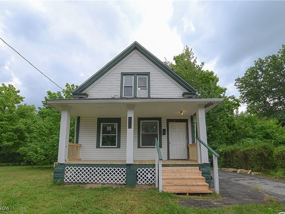 1st image of 3337 E 143rd St