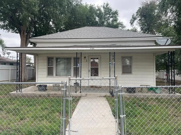 414 Thayer St, Elkhart, KS 67950