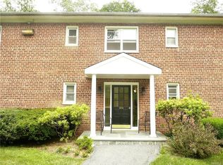 304 N State Rd APT 2B, Briarcliff Manor, NY 10510