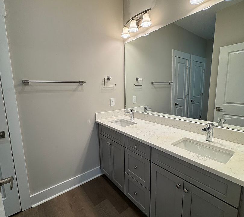 1st image of 107 Brawley Villas Pl