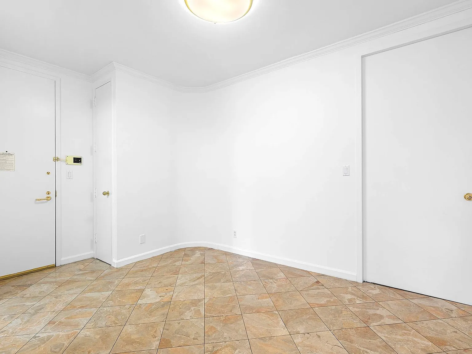150 East 57th Street — Photo 2