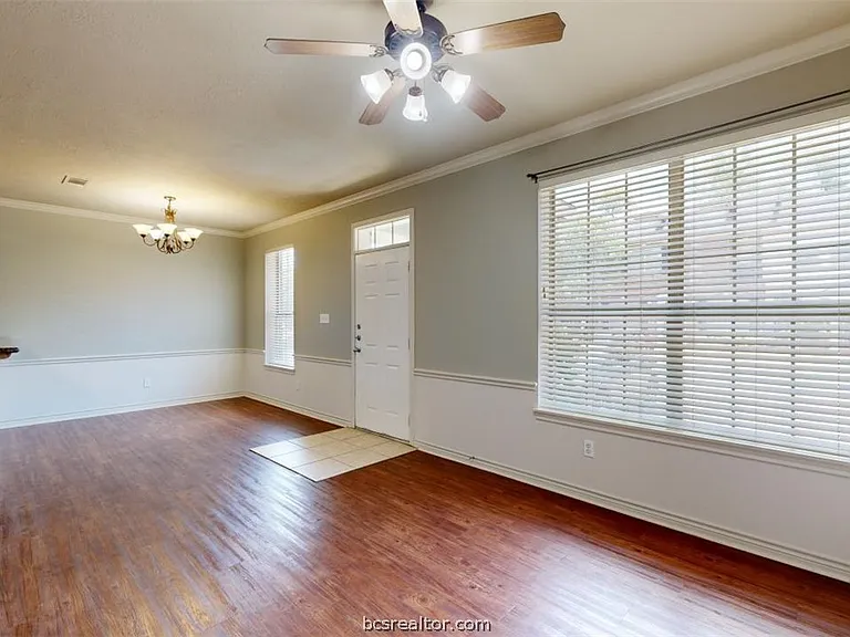211 Forest Dr #C — Photo 7