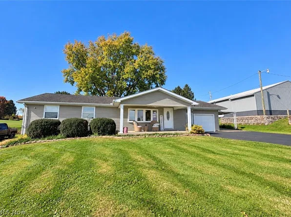 1825 Millers Ln, Zanesville, OH 43701