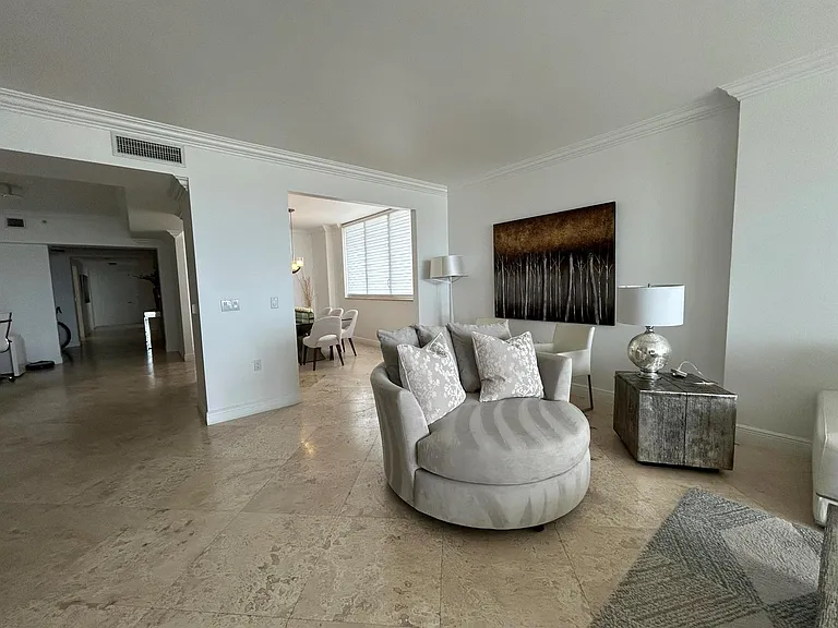 704 N Ocean Blvd #504 — Photo 8