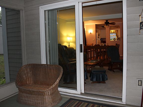 Screened in porch