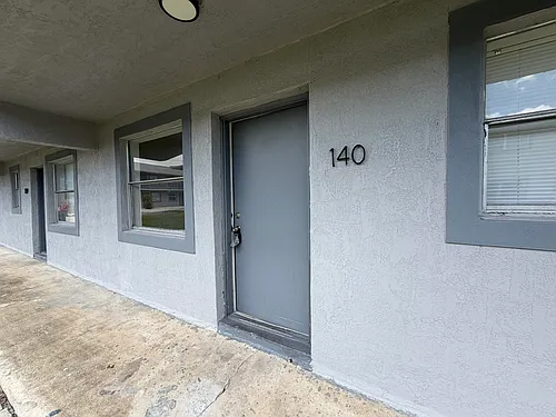 2121 Davie Blvd #140 Photo 1