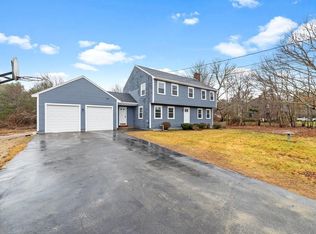 22 Staples Shore Rd, Lakeville, MA 02347