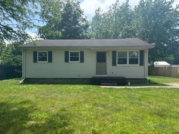 216 Woodcock Dr, Girard, PA 16417