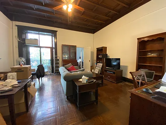 Rented by Compass | media 19