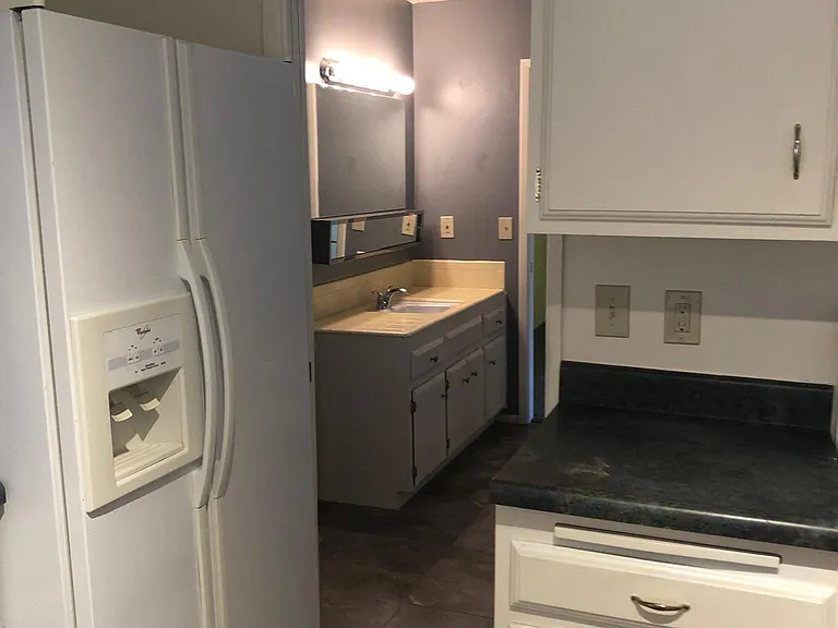 101 E El Limon — Photo 17
