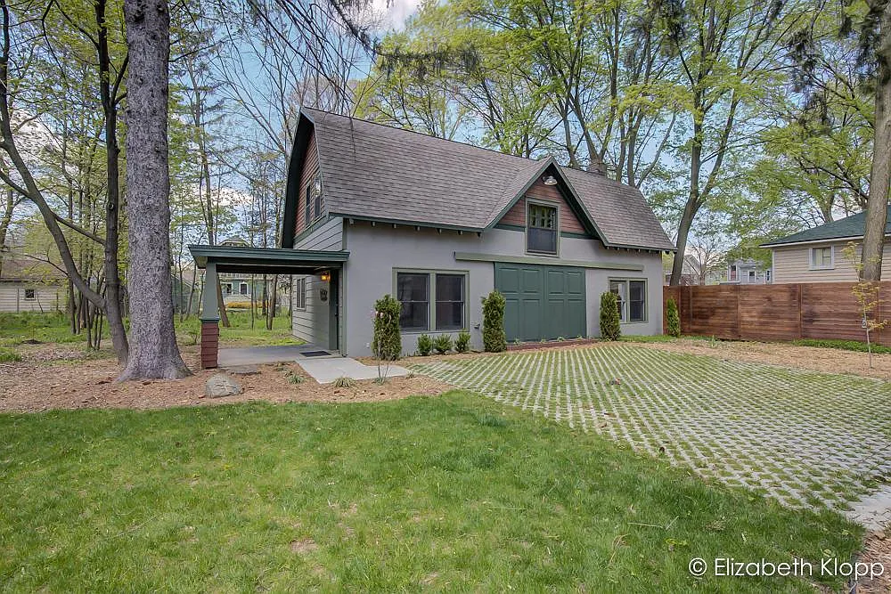2021 Jefferson Dr SE — Photo 3