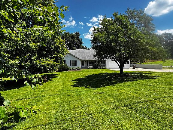 4th image of 491 N Homestead Ln
