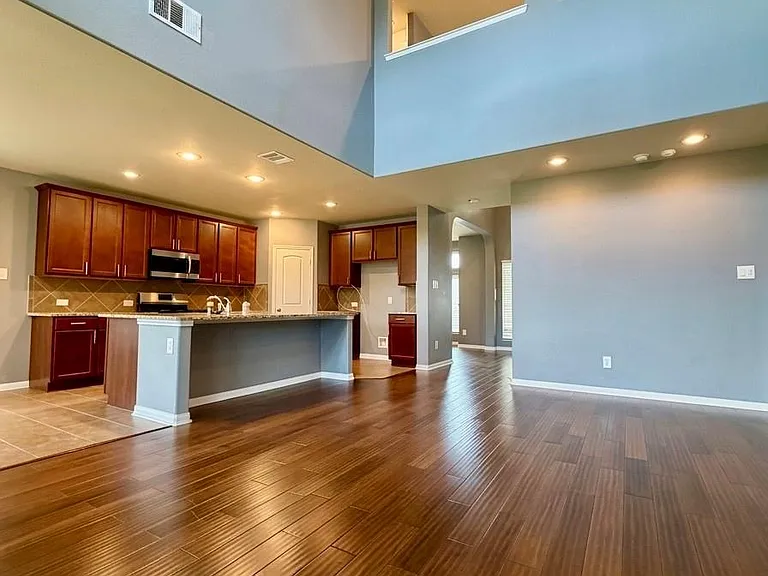 17518 Cypress Hilltop Way — Photo 6