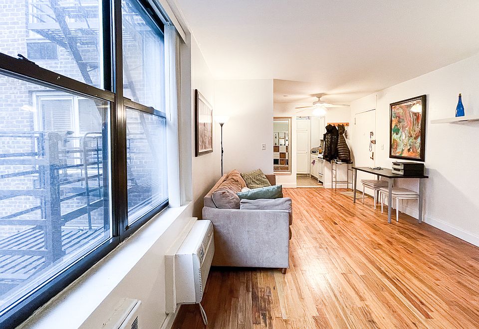 1st image of 408 W 34th St APT 4A