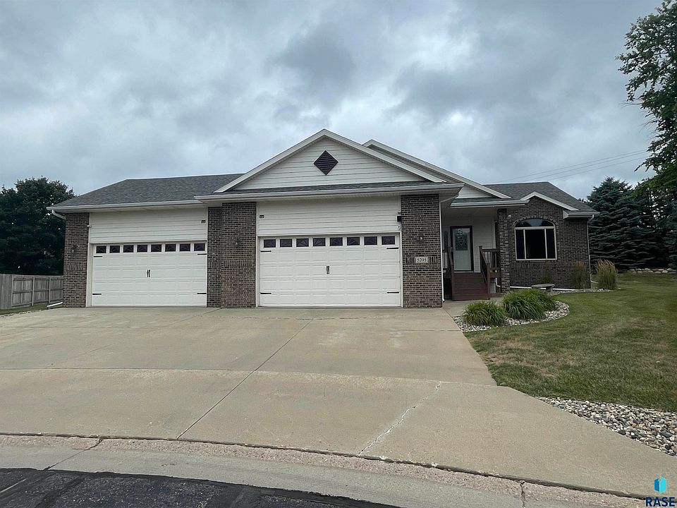 1st image of 5205 S Summerfield Pl