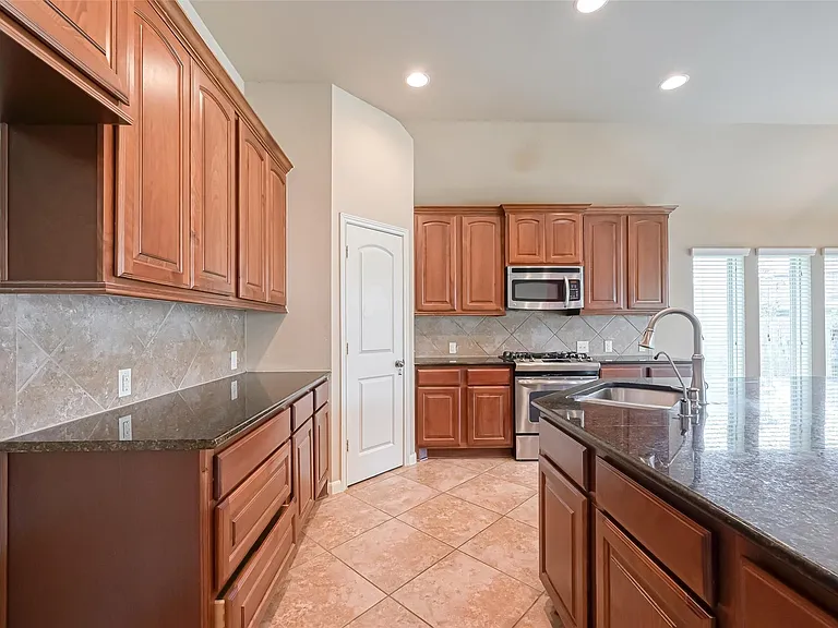 6206 Falling Briar Ln — Photo 25