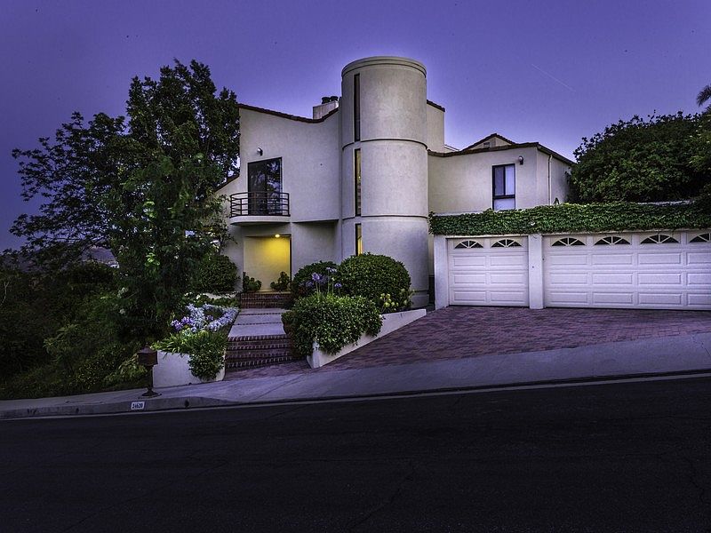 1st image of 24620 Cordillera Dr