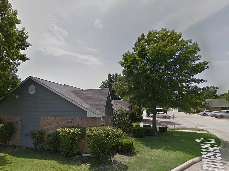 600 Tennessee Cir — Photo 2