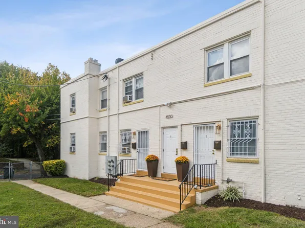 4500 Hunt Pl NE, Washington, DC 20019