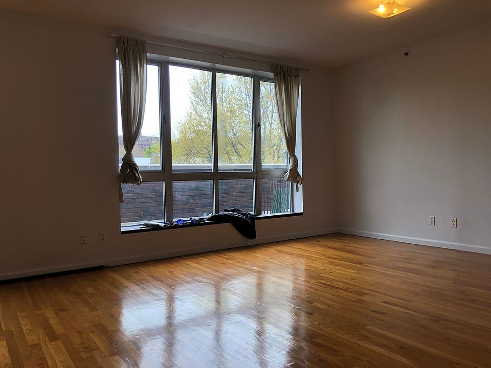 1st image of 324 Grand Ave #4H1