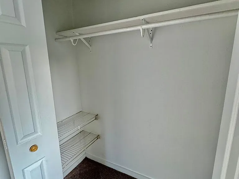 213 N Hamilton St — Photo 8