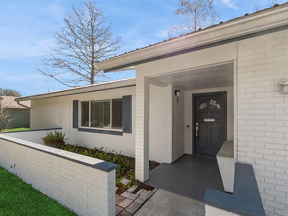 3rd image of 2632 Talbot Rd