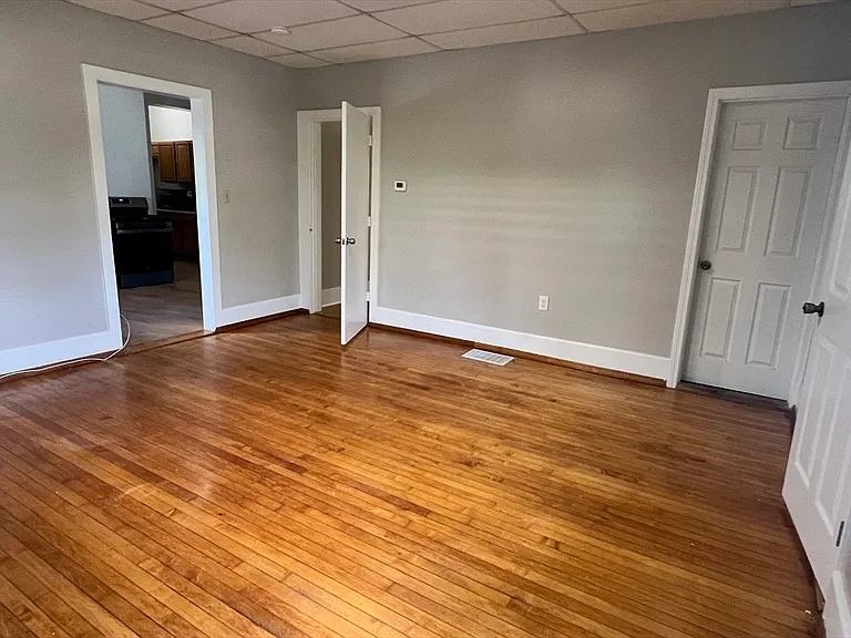 232 Pleasant St #1 — Photo 14