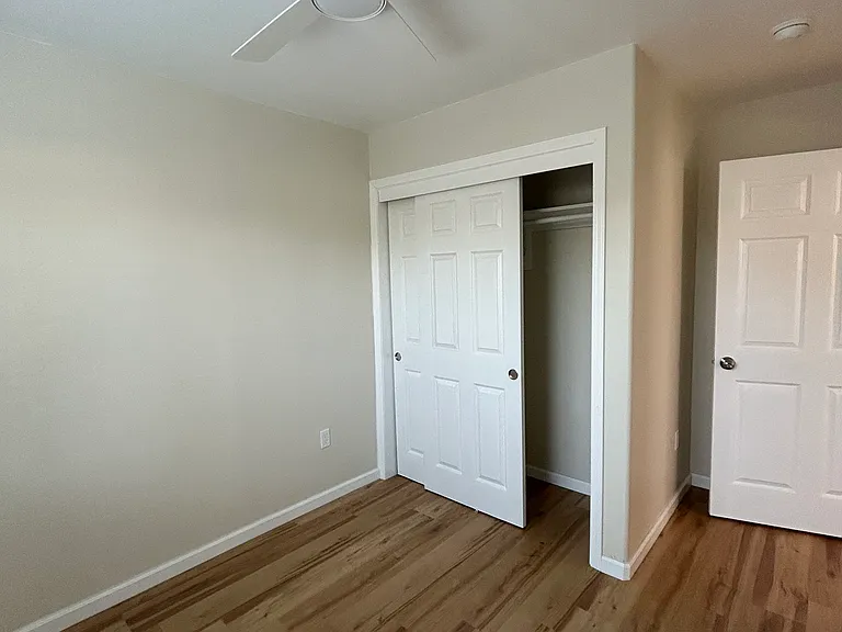 251 S F St #1/2 — Photo 16