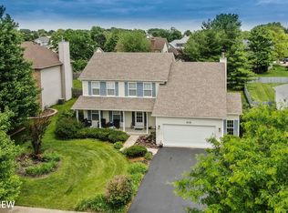435 Camden Cir, Oswego, IL