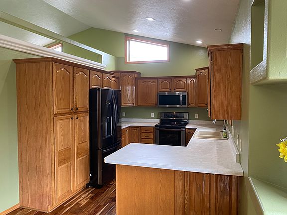3rd image of 7812 S Hughes Ave #1