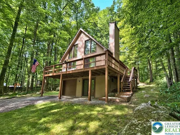 166 Lake Rd, Lake Ariel, PA 18436