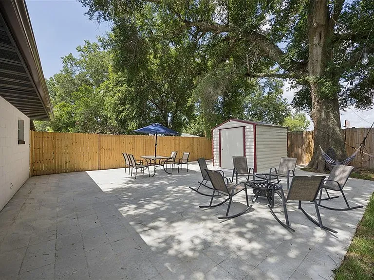 536 Hibiscus Way #7-B — Photo 25