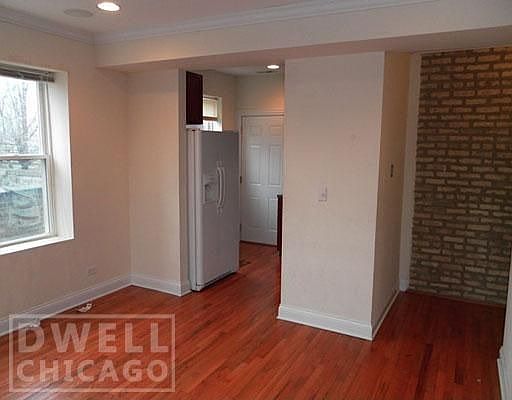4th image of 6500 N Claremont Ave #65062W