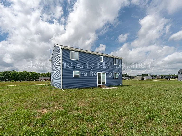 48265 Silver Oaks W — Photo 21