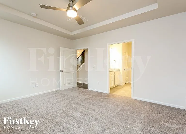410 Stonefence Dr — Photo 8