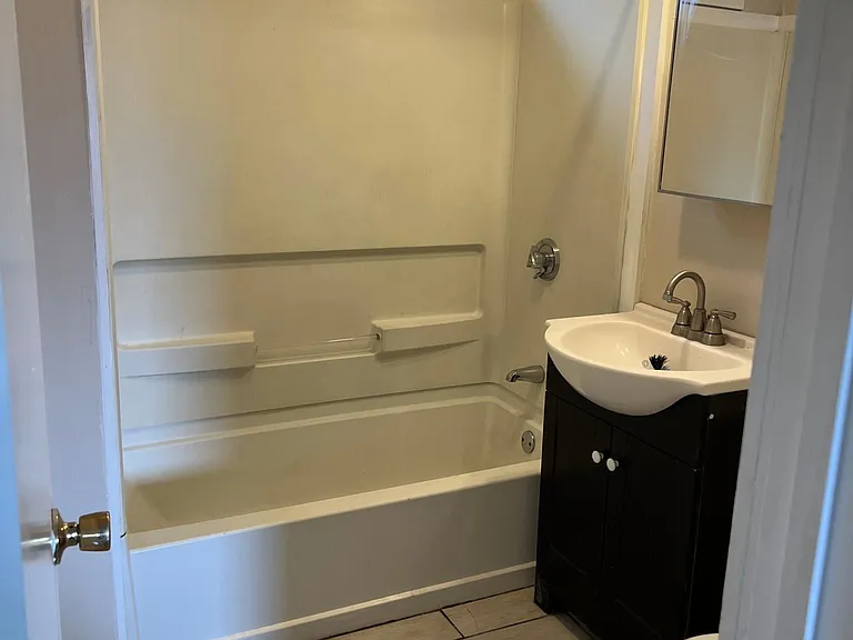 41 Thomas St #3 — Photo 14