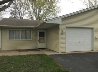 704 Ridge Dr SE, Saint Michael, MN 55376