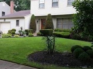 81 Euston Rd S, Marlton, NJ 08053