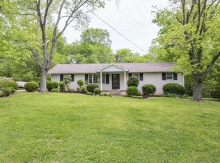 220 Nelson Dr, La Vergne, TN 37086