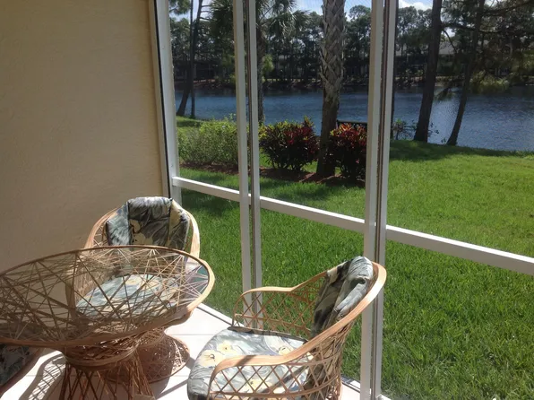 1220 Sarah Jean Cir APT 106, Naples, FL 34110