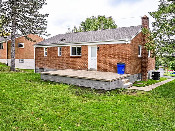 4th image of 137 Monica Dr
